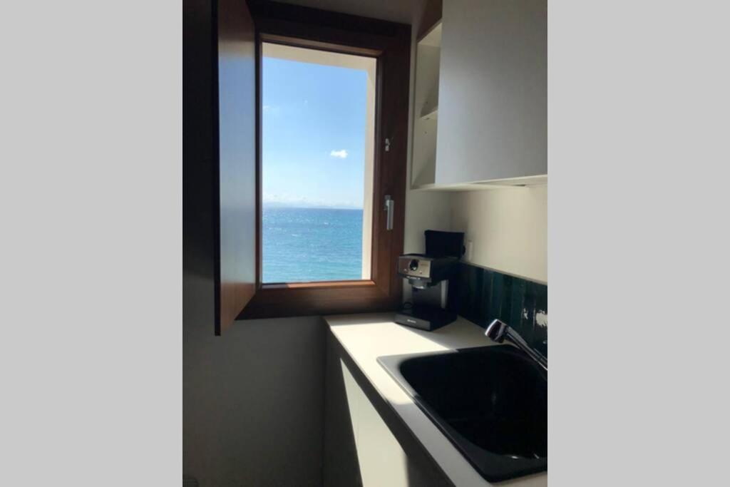 Lavatoioflats Casa Sul Mare E Sul Lavatoio Medievale A Cefalù Exterior foto