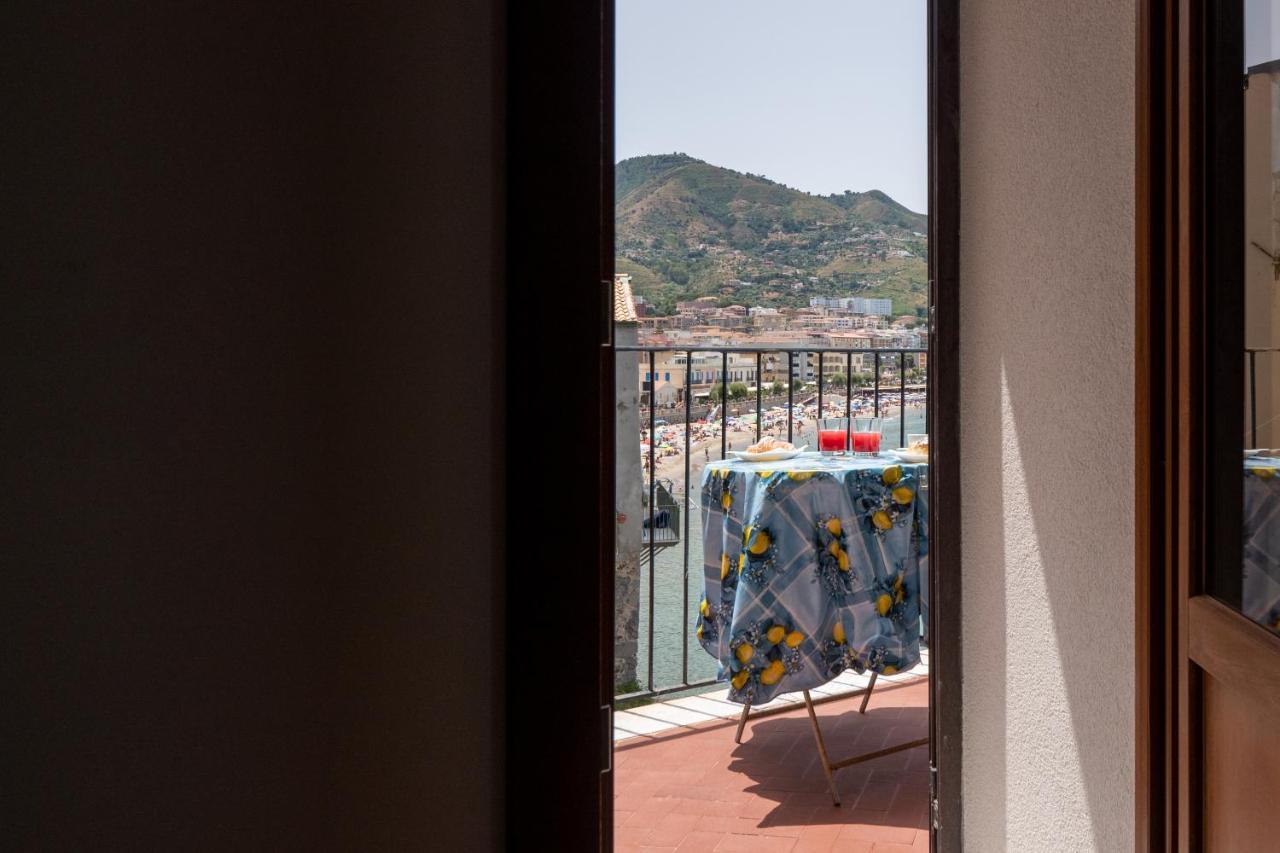 Lavatoioflats Casa Sul Mare E Sul Lavatoio Medievale A Cefalù Exterior foto